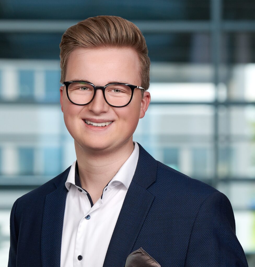 Portraetfoto von Felix Hönicke, Autohaus Seitz